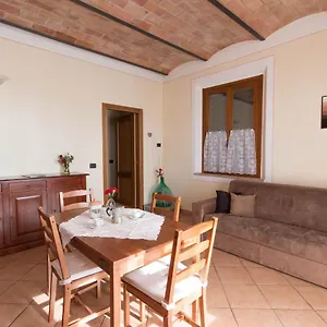Farm stay Podere Camollia, Costalpino